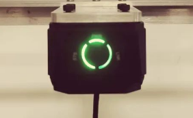 AI賦能鋰電信息采集！?？禉C器人助您“躺贏”工業(yè)讀碼新賽道